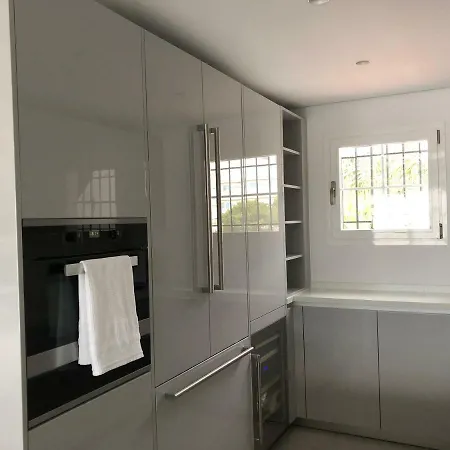 Modern Puente Apartment