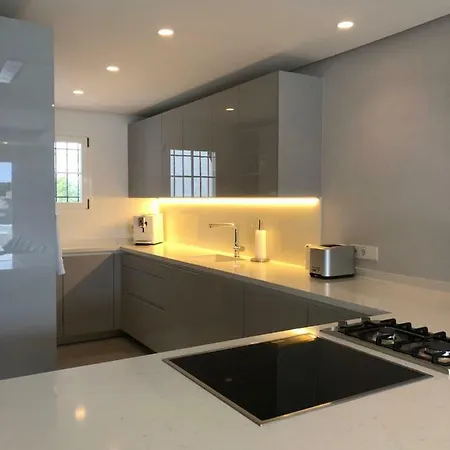 Modern Puente Apartment