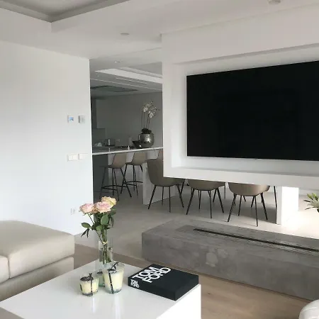 Apartment Modern Puente
