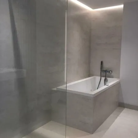 Modern Puente Apartment *