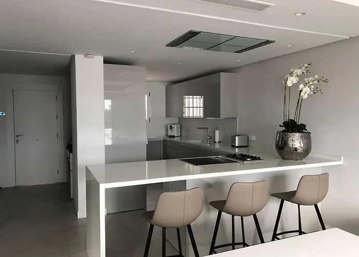 Modern Puente Lejlighed Marbella